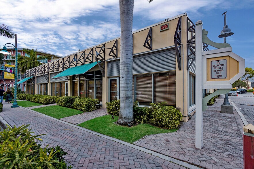 220 NE 1st St, Delray Beach, FL à louer - Photo de l’immeuble – Image 3 sur 4