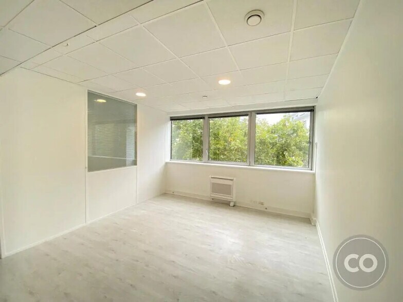 Bureau dans Boulogne-Billancourt à louer - Photo de l’immeuble – Image 3 sur 9