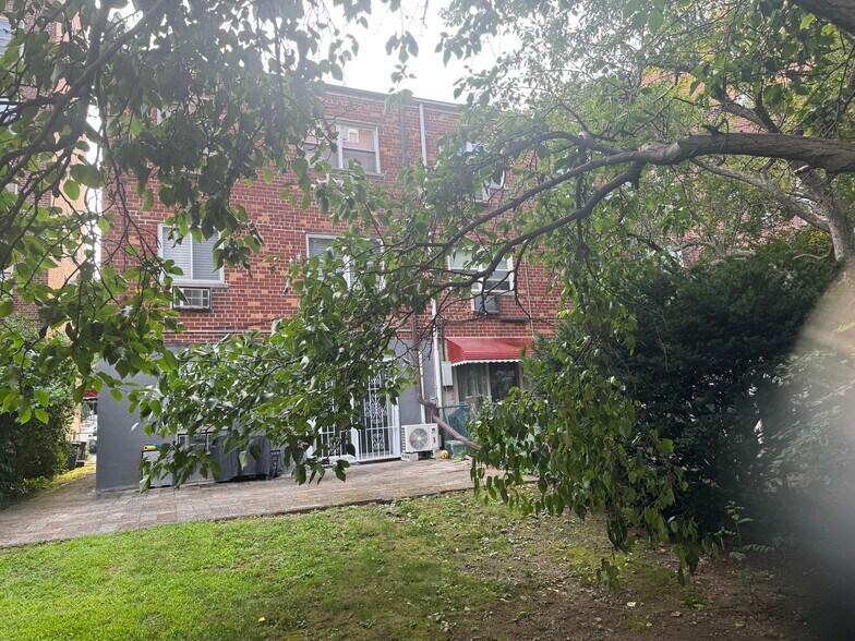 3718 Blackstone Ave, Bronx, NY à vendre - Photo de l’immeuble – Image 2 sur 2