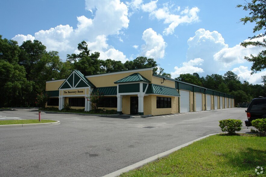 1925 S Woodland Blvd, Deland, FL à vendre - Photo principale – Image 1 sur 2