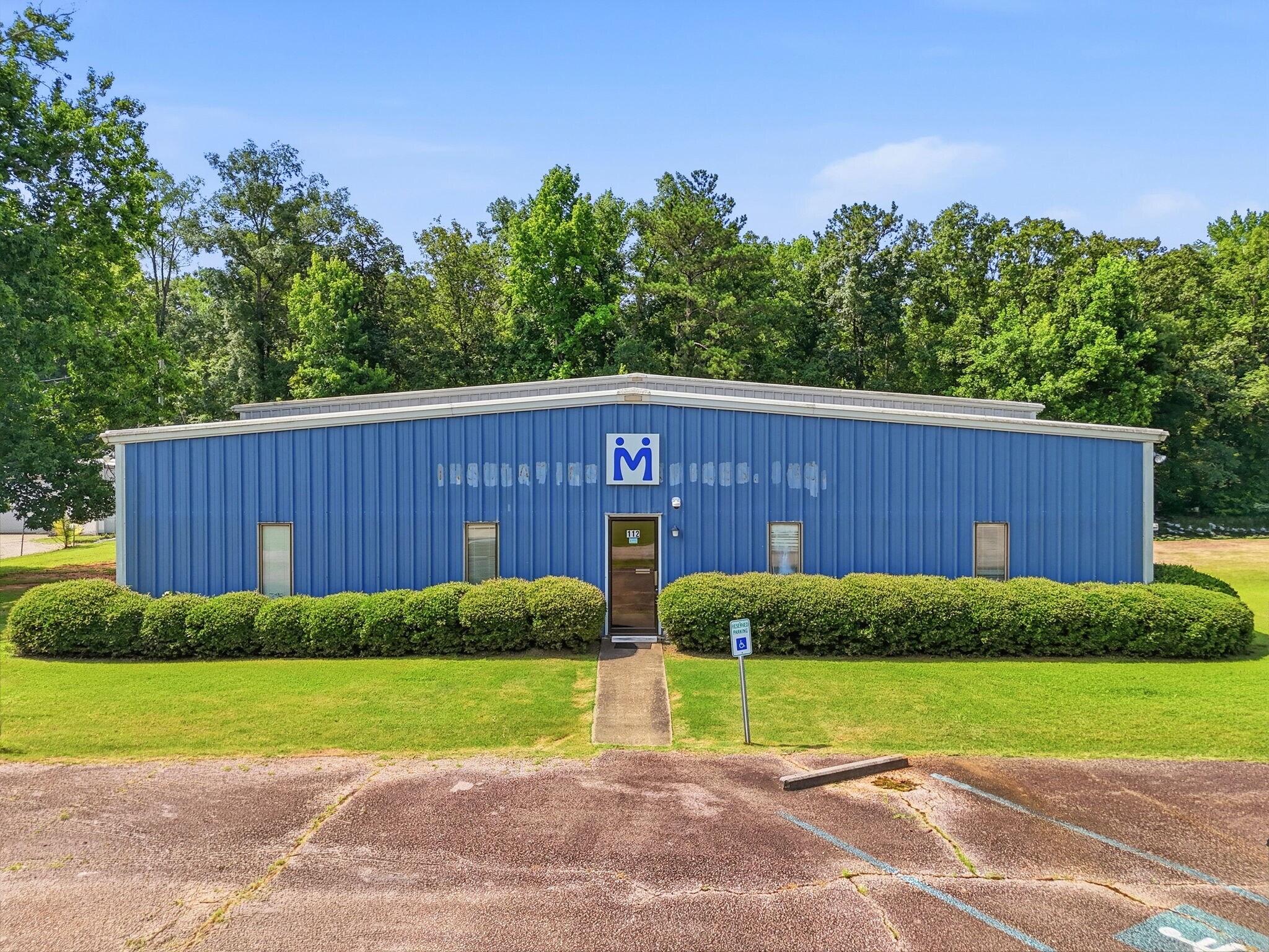 112 Corporate Park East Dr, Lagrange, GA à louer Photo principale– Image 1 sur 21