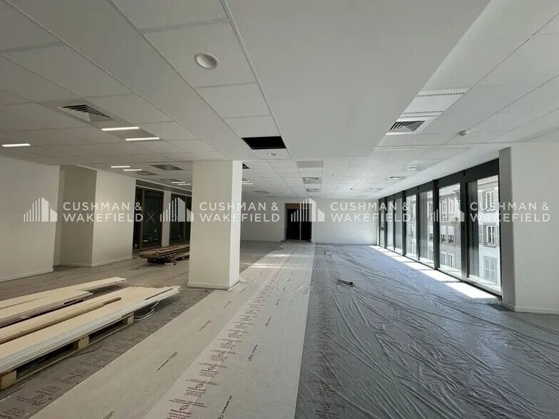 Bureau dans Strasbourg à louer - Photo de l’immeuble – Image 3 sur 12