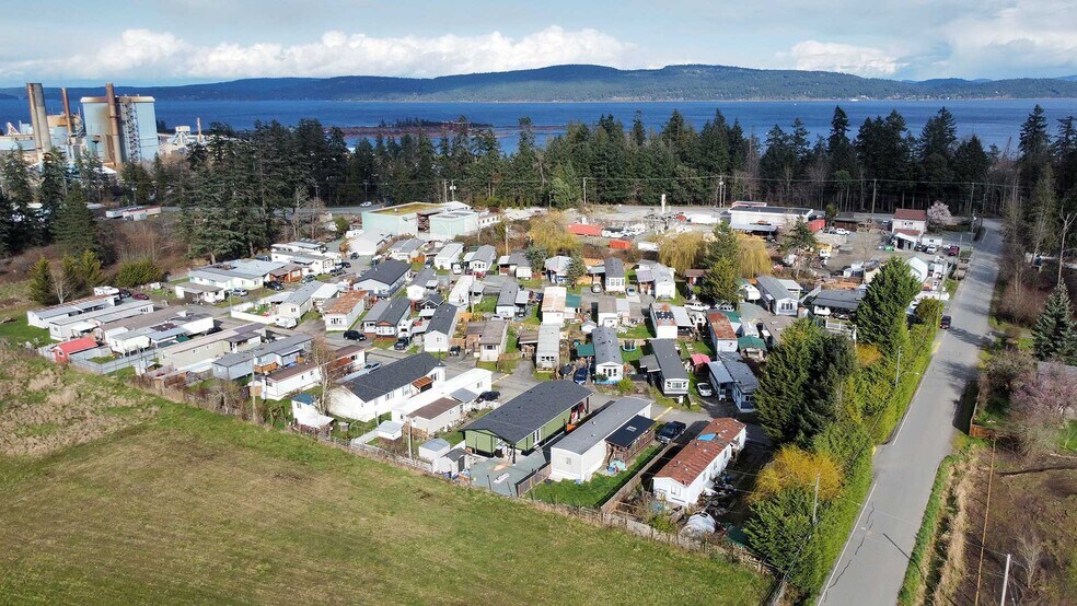 1745 Cecil St, Crofton, BC à vendre - Photo principale – Image 1 sur 16