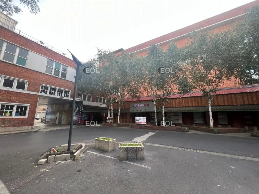  dans La Courneuve à vendre Photo de l’immeuble– Image 1 sur 1