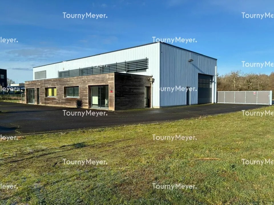 Local d’activités dans Mellac à louer Photo de l’immeuble– Image 1 sur 7