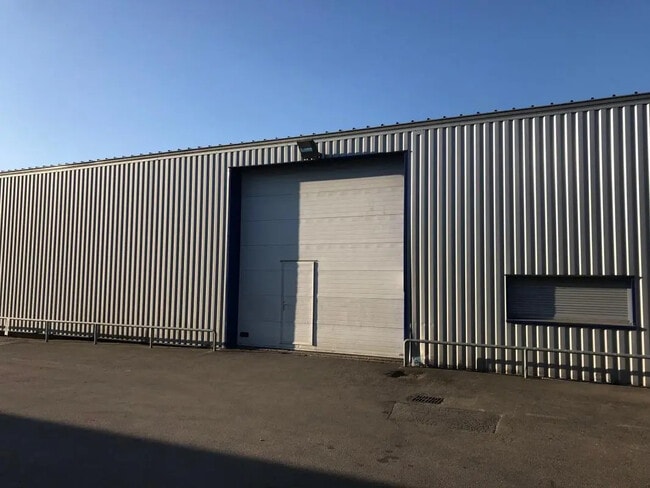 Plus de détails pour 12 Impasse Du Bourrelier, Saint-Herblain - Local d'activités à louer