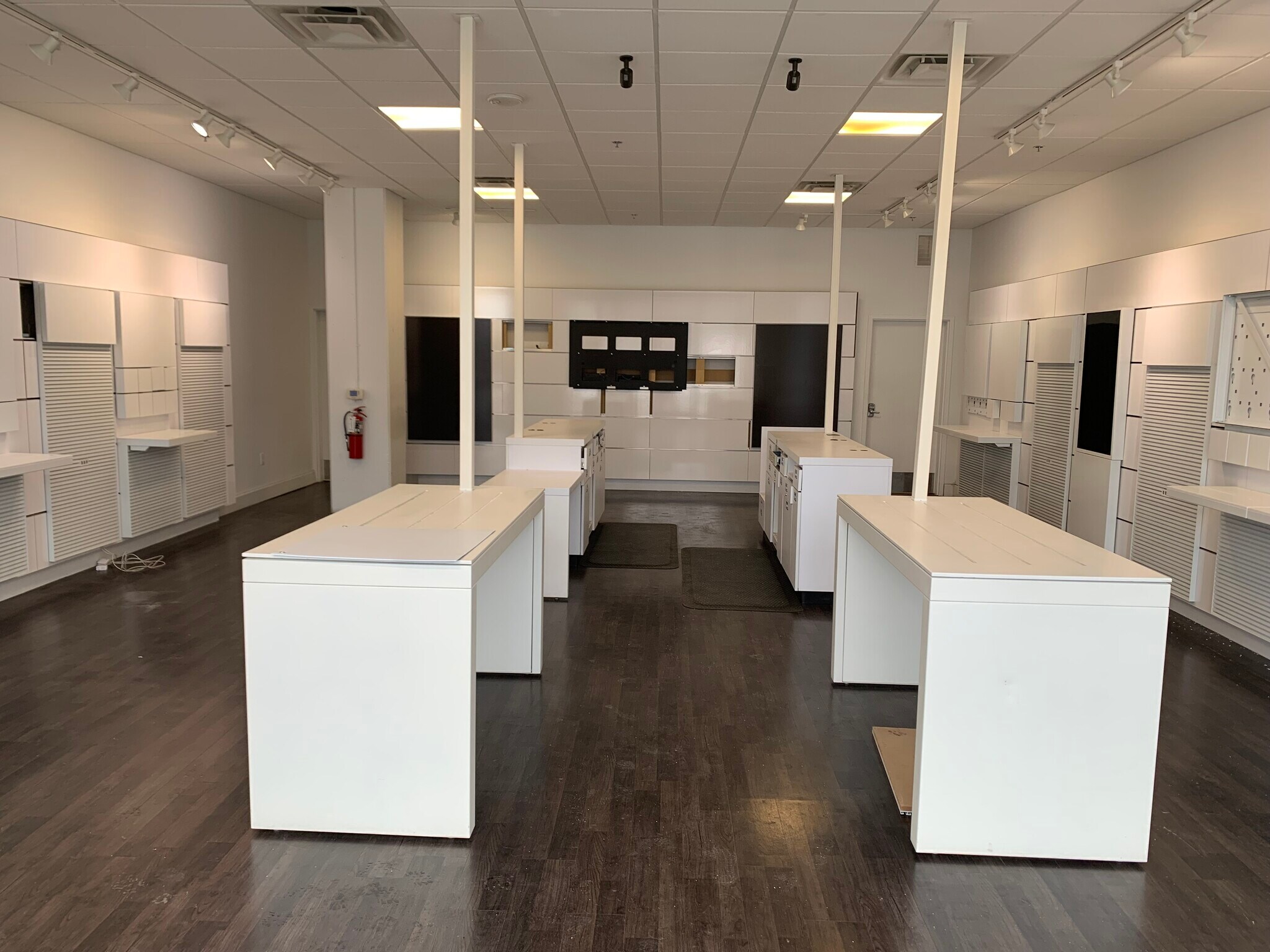 740 Michigan St NE, Grand Rapids, MI à louer Photo intérieure– Image 1 sur 3