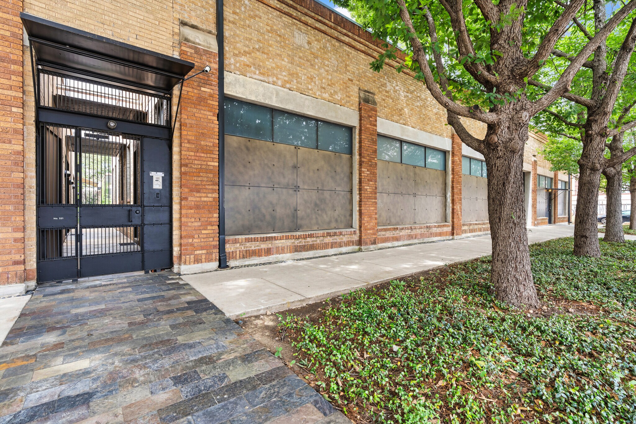 311-321 Sixth St, San Antonio, TX à vendre Photo principale– Image 1 sur 37