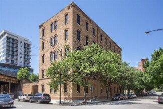 Plus de détails pour 700 N Green St, Chicago, IL - Bureau/Local commercial à louer