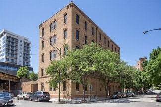 Plus de détails pour 700 N Green St, Chicago, IL - Bureau, Bureau/Local commercial à louer