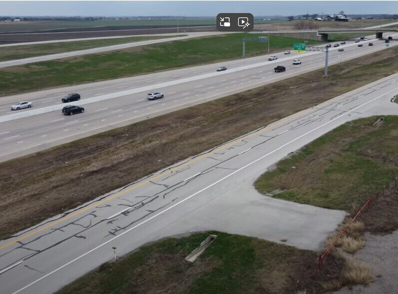 24246 N Interstate 35, West, TX à vendre - Photo de l’immeuble – Image 3 sur 4