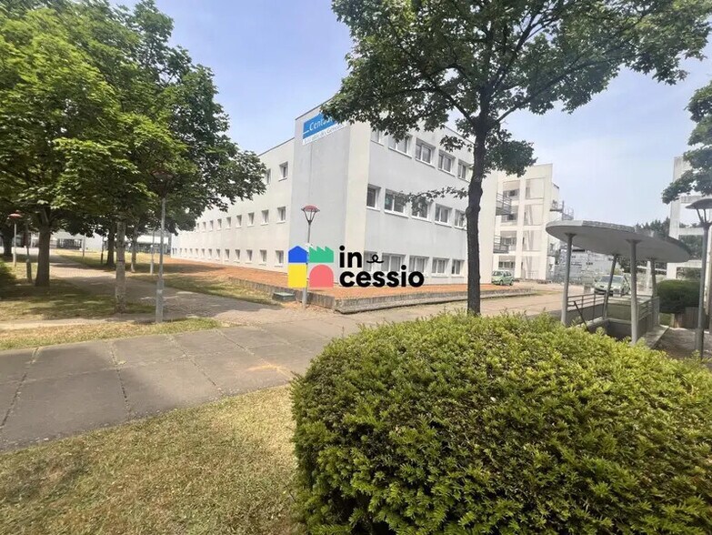 Bureau dans Le Mans à louer - Photo de l’immeuble – Image 2 sur 30