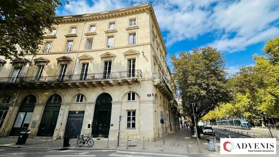 Bureau dans Bordeaux à vendre - Photo de l’immeuble – Image 3 sur 12