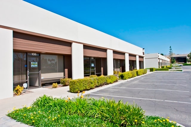 118 E Airport Dr, San Bernardino, CA à louer Photo intérieure– Image 1 sur 3