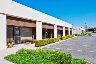 118 E Airport Dr, San Bernardino, CA à louer Photo intérieure– Image 1 sur 3