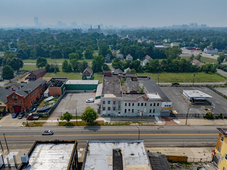 662 Fillmore Ave, Buffalo, NY à vendre - Photo de l’immeuble – Image 3 sur 47