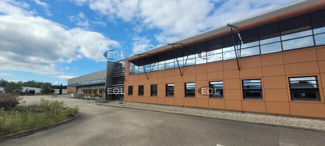 Plus de détails pour Industriel/Logistique à louer