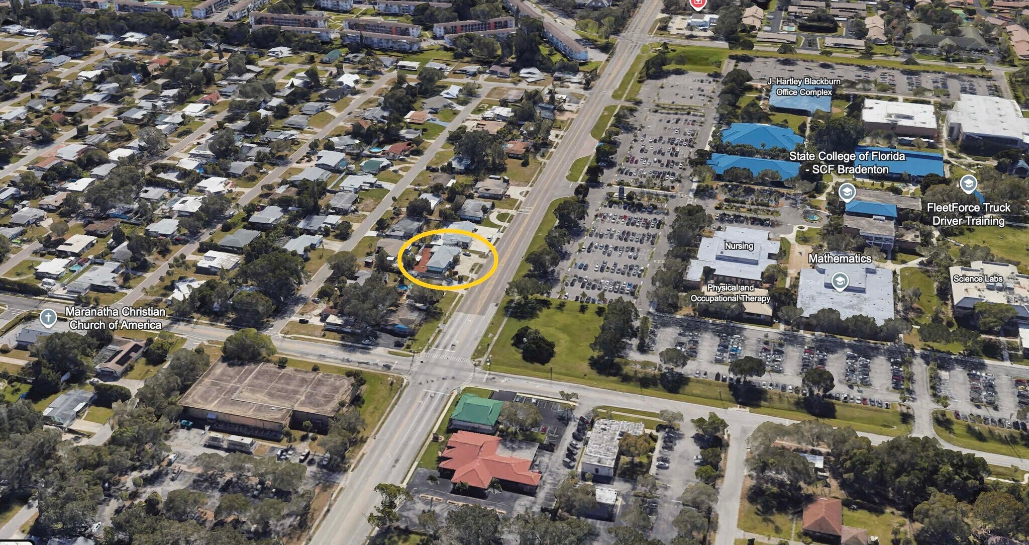 5715 26th St W, Bradenton, FL à vendre Photo de l’immeuble– Image 1 sur 15