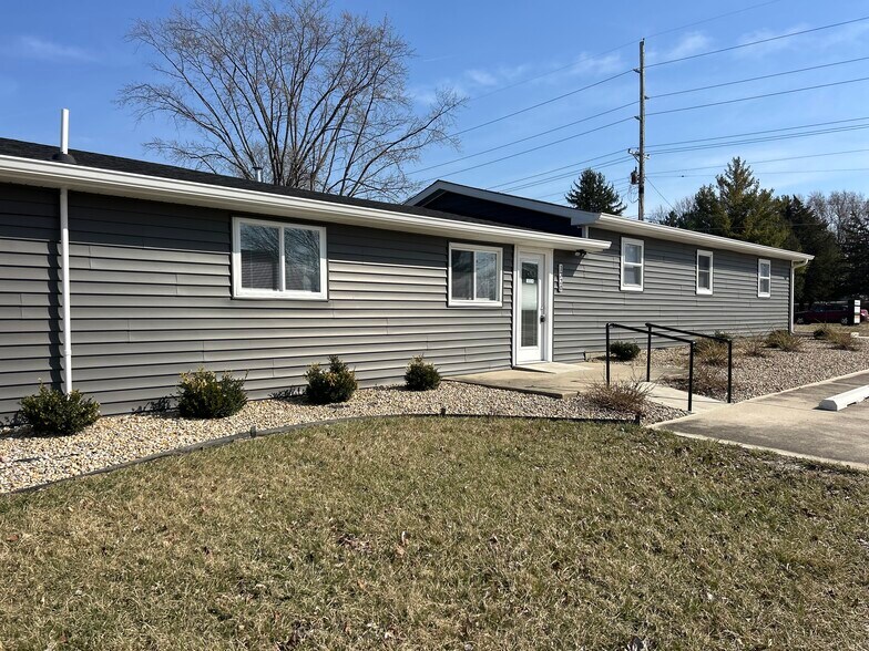1320 W 53rd St, Anderson, IN à louer - Photo de l’immeuble – Image 1 sur 8
