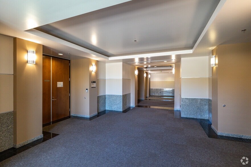 1 Ridgegate Dr, Temecula, CA à louer - Hall d’entrée – Image 3 sur 5