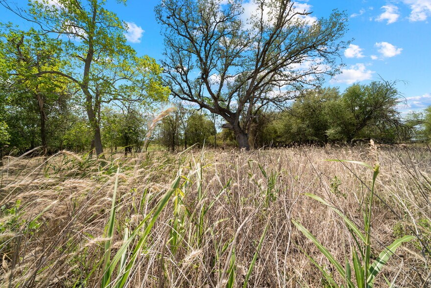 00 Hwy 90 W, Castroville, TX à vendre - Photo de l’immeuble – Image 3 sur 13