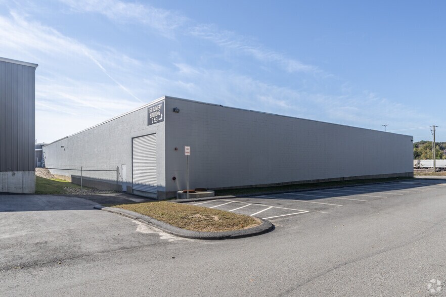 155 Rumery St, South Portland, ME à louer - Photo de l’immeuble – Image 2 sur 2