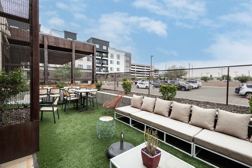 521 S 3rd St, Phoenix, AZ à louer - Photo de l’immeuble – Image 3 sur 6