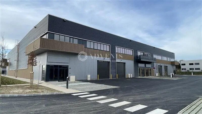 Local d’activités dans Chalifert à louer - Photo de l’immeuble – Image 1 sur 10