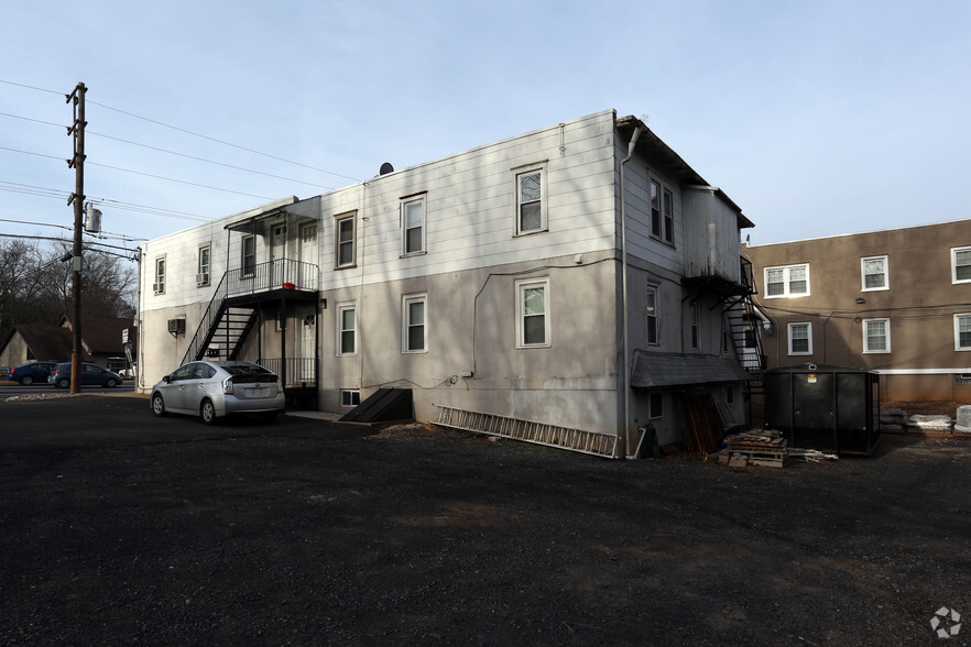 390-392 N Easton Rd, Horsham, PA à louer - Photo de l’immeuble – Image 3 sur 5