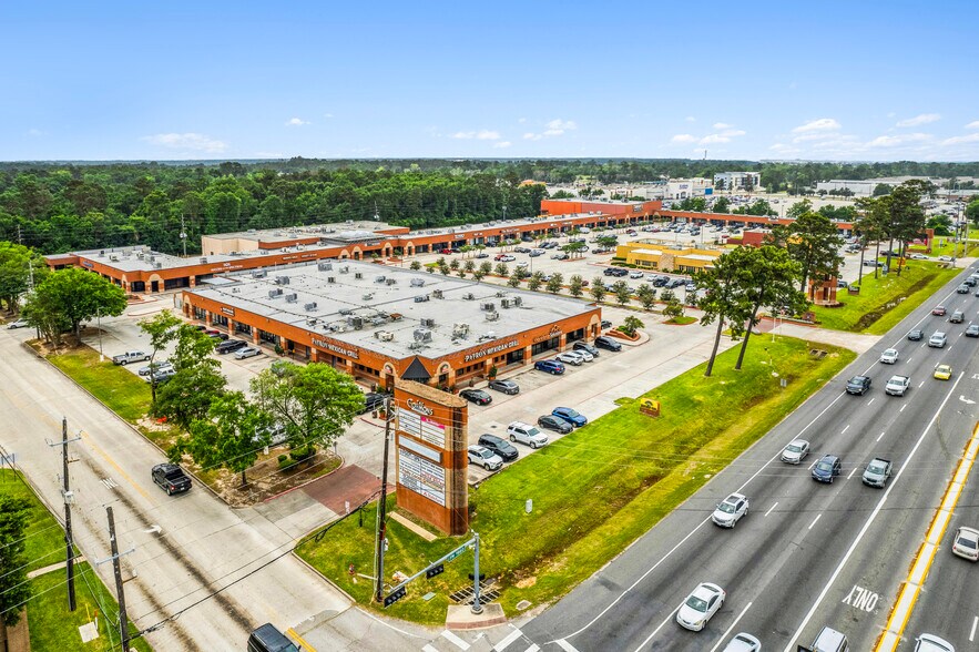 Deerbrook Commons portefeuille de 3 biens à vendre sur LoopNet.fr - Photo de l’immeuble – Image 2 sur 14