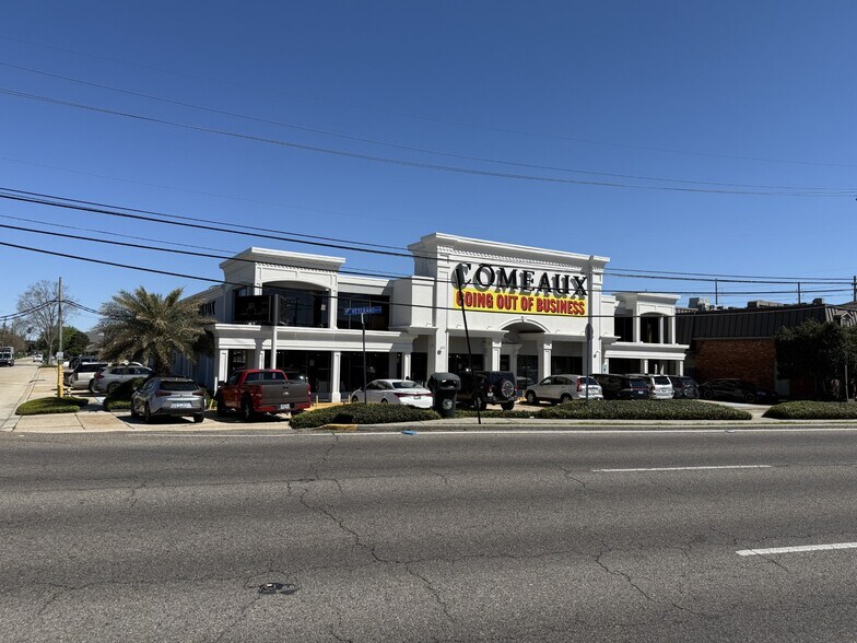 415 Veterans Memorial Blvd, Metairie, LA à louer - Photo de l’immeuble – Image 2 sur 8