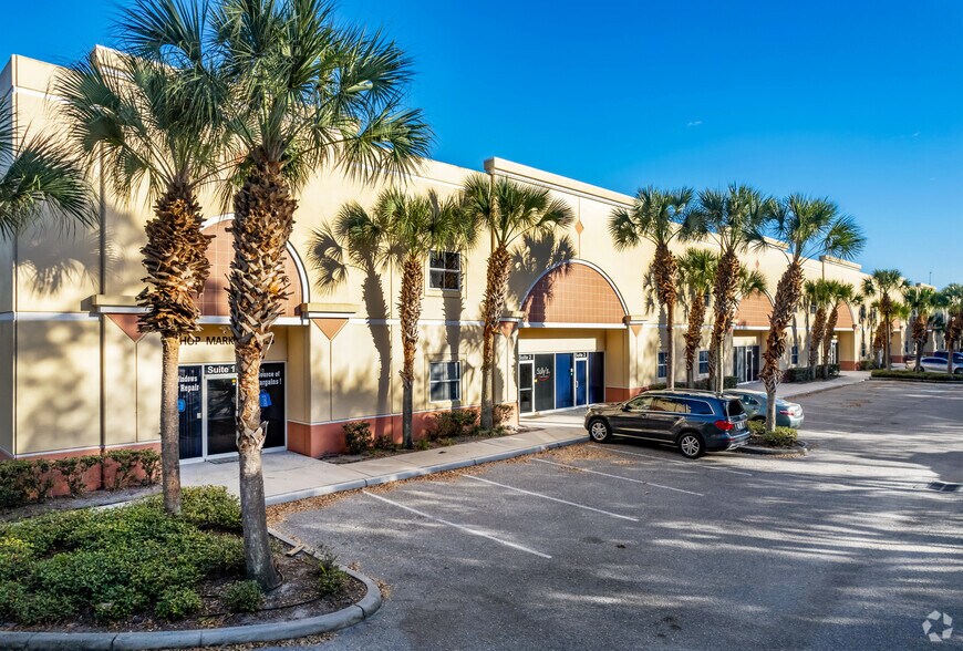 740 Commerce Dr, Venice, FL à vendre - Photo de l’immeuble – Image 2 sur 57