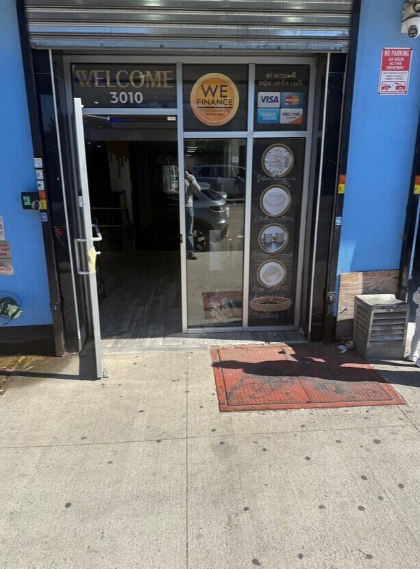 3008-3010 Jerome Ave, Bronx, NY à louer Photo de l’immeuble– Image 1 sur 13