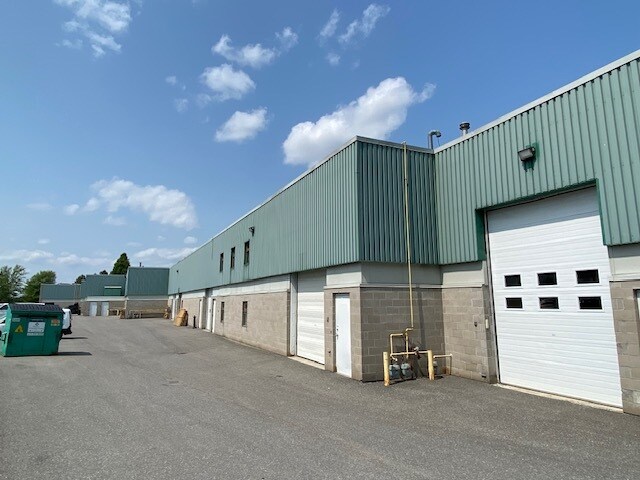 77 Auriga Dr, Ottawa, ON à vendre - Photo de l’immeuble – Image 3 sur 4