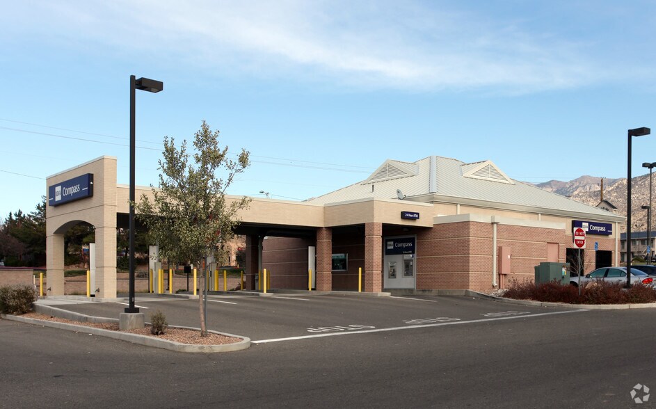 13140 Central Ave NE, Albuquerque, NM à vendre - Photo de l’immeuble – Image 3 sur 4