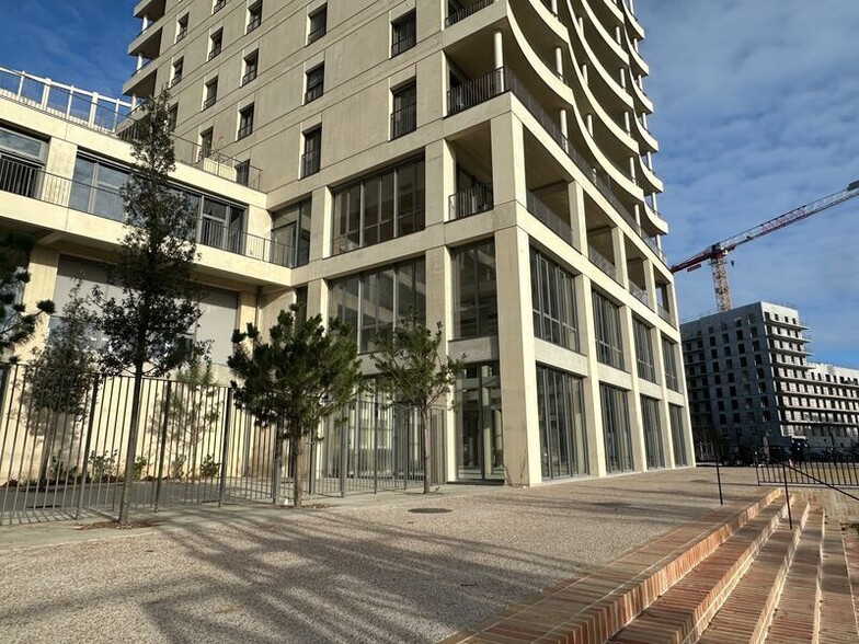 Local commercial dans Bordeaux à vendre - Photo de l’immeuble – Image 3 sur 4