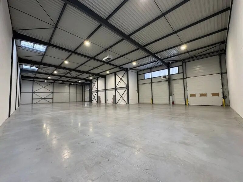 Bureau dans Saint-Priest à louer Photo de l’immeuble– Image 1 sur 18