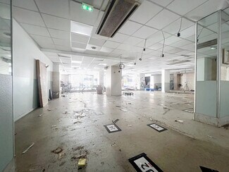 Plus de détails pour Local commercial à louer