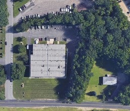 704 Ginesi Dr, Morganville, NJ - VUE AÉRIENNE  vue de carte