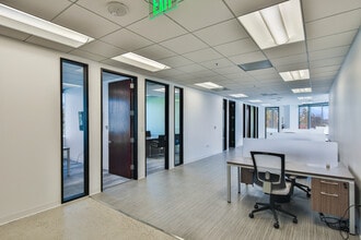 5990 Sepulveda Blvd, Sherman Oaks, CA à louer Photo intérieure– Image 2 sur 12