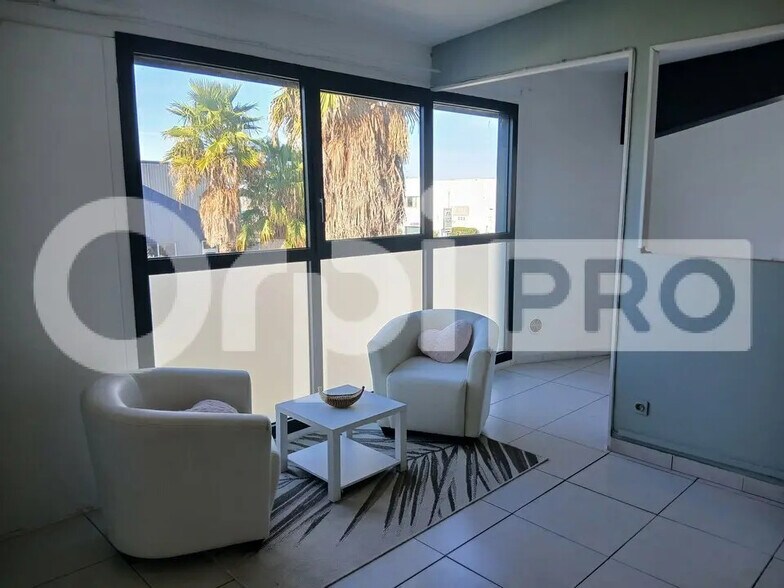 Bureau dans Mauguio à louer - Photo intérieure – Image 2 sur 5