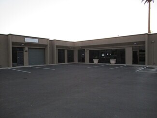 Plus de détails pour 5771-5791 E Shields Ave, Fresno, CA - Bureau à louer