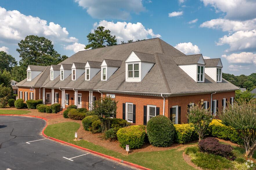 5591 Chamblee Dunwoody Rd, Dunwoody, GA à louer - Photo principale – Image 1 sur 7