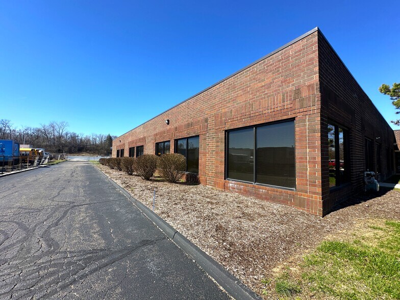7691-7695 Poe Ave, Dayton, OH à louer - Photo de l’immeuble – Image 3 sur 6
