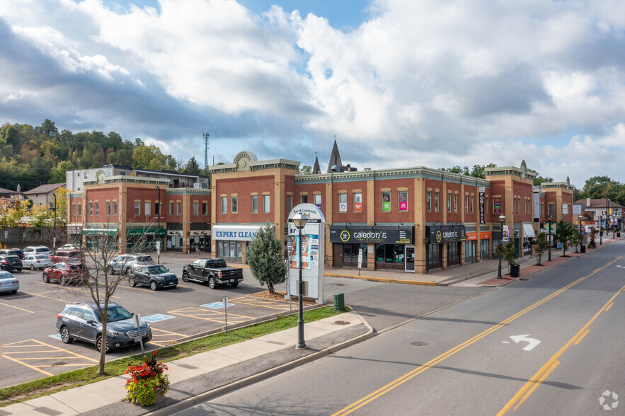 18 King St, Caledon, ON à louer - Photo de l’immeuble – Image 3 sur 5