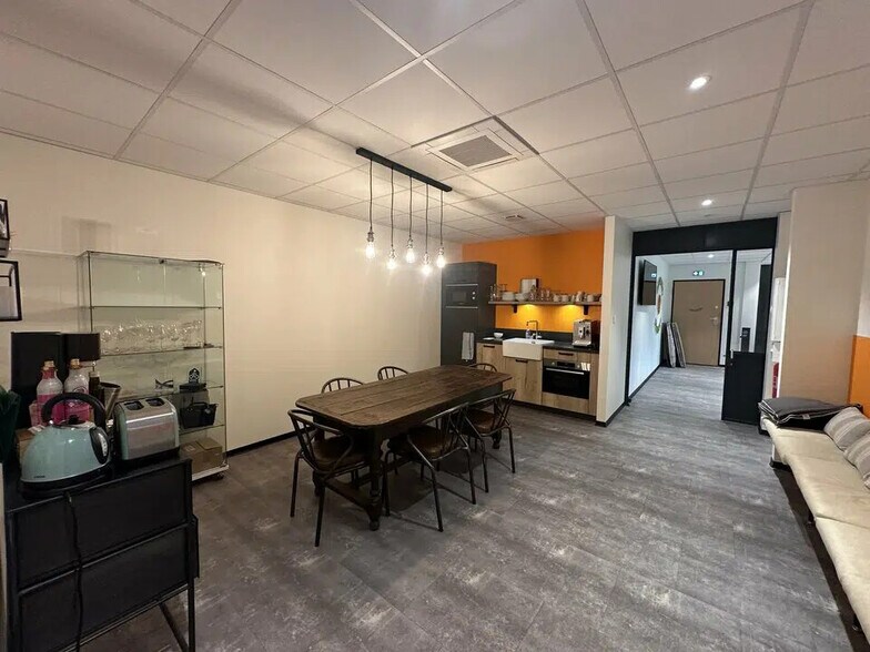 Bureau dans Schiltigheim à louer - Photo de l’immeuble – Image 3 sur 6
