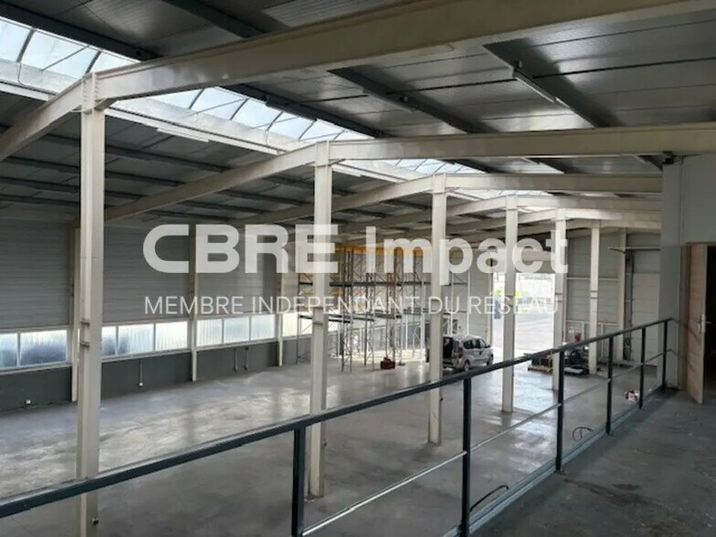 Local d’activités dans Reims à louer - Photo intérieure – Image 2 sur 9
