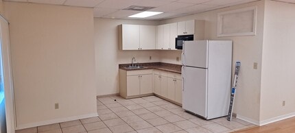 28051 US Hwy 19 N, Clearwater, FL à louer Photo de l’immeuble– Image 2 sur 4