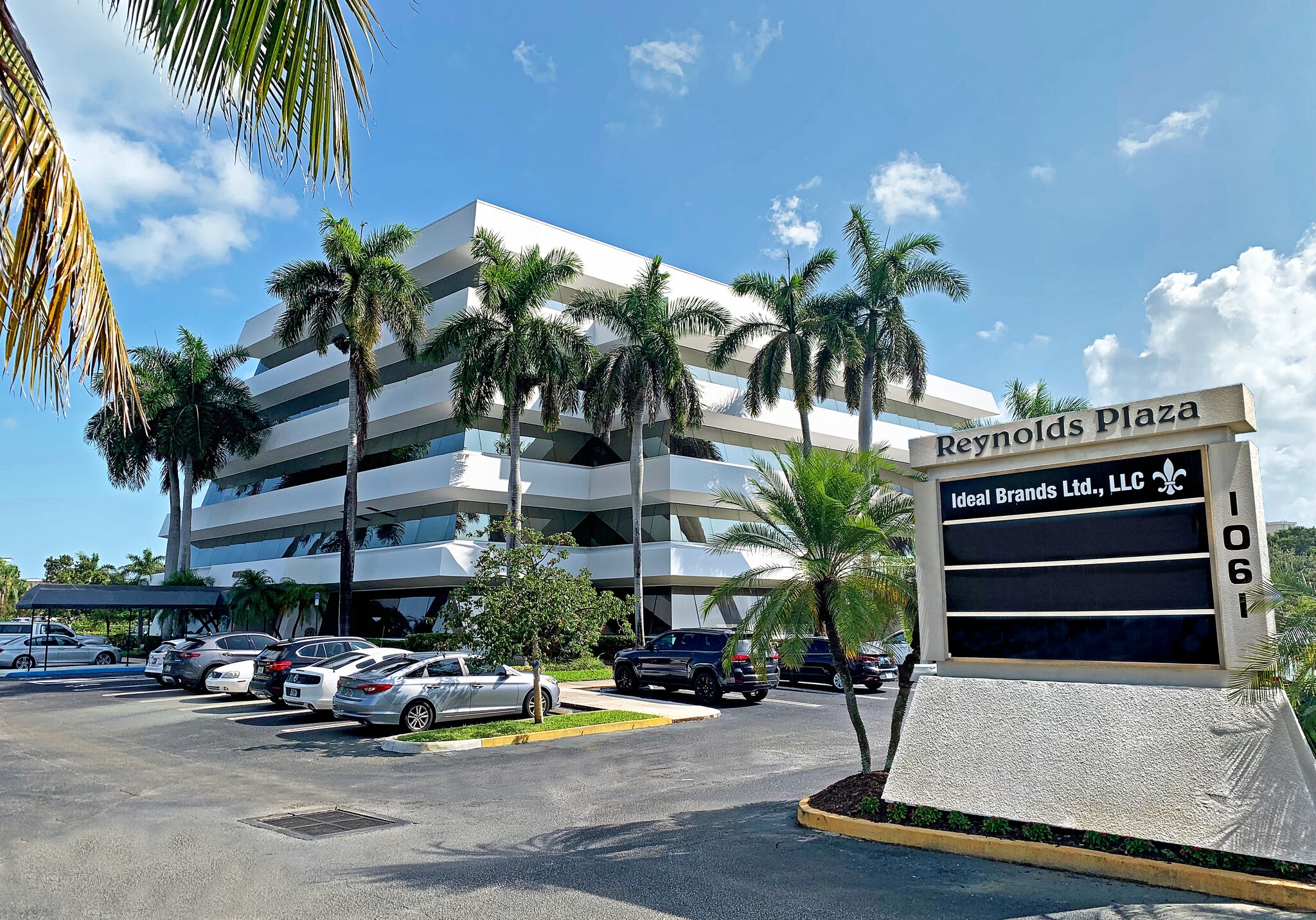 1061 E Indiantown Rd, Jupiter, FL à louer Photo principale– Image 1 sur 10