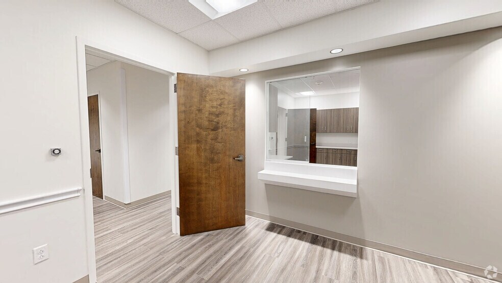 7777 Forest Ln, Dallas, TX à louer - Numérisation 3D Matterport – Image 2 sur 16